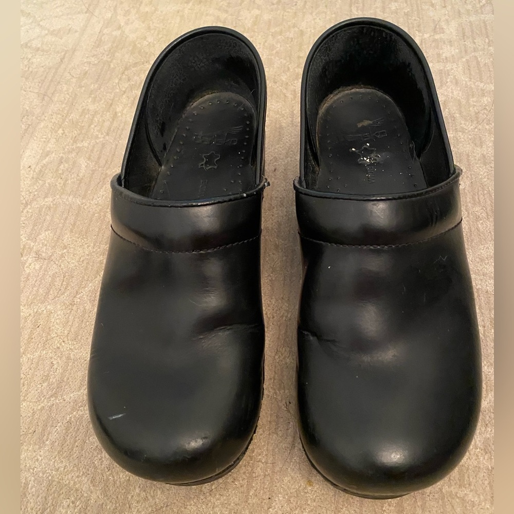 Women’s Dansko therapeutic shoes 41 Wide